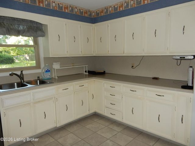 3805 N Preston Hwy, Shepherdsville, KY 40165