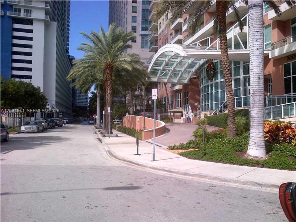 1155 BRICKELL BAY DR 3102, Miami, FL 33131