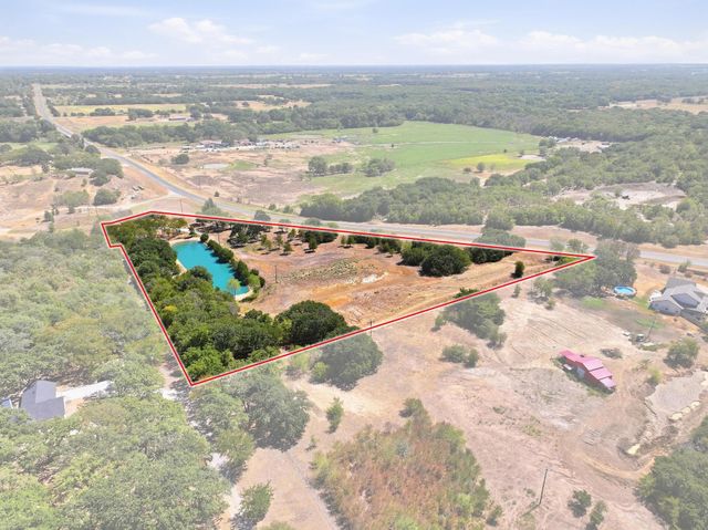 27673 FM 902, Collinsville, TX 76233