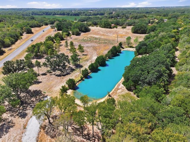 27673 FM 902, Collinsville, TX 76233