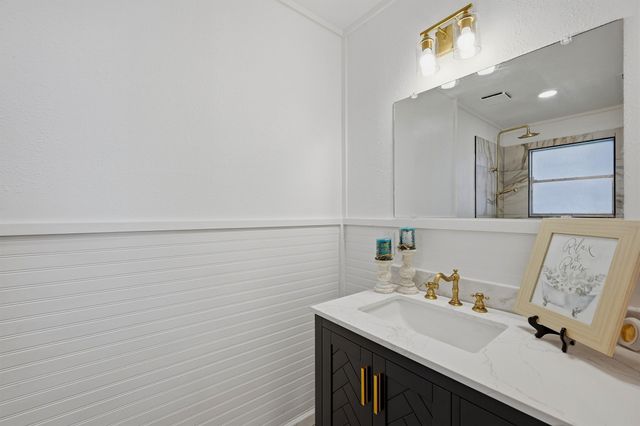143 N Imperial Drive, Denison, TX 75020