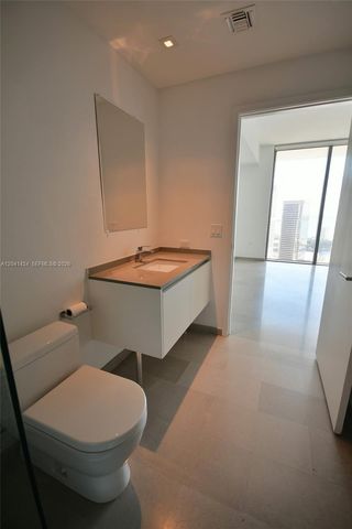 88 SW 7th St 3309, Miami, FL 33130