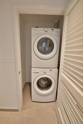 88 SW 7th St 3309, Miami, FL 33130