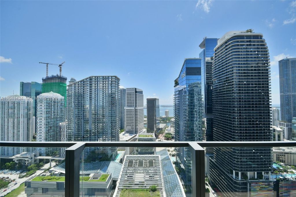 88 SW 7th St 3309, Miami, FL 33130