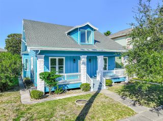 3124 Avenue R 1/2, Galveston, TX 77550