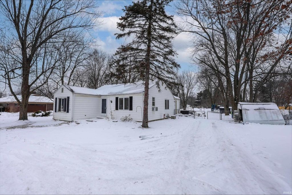 4865 Stellhorn Road, Fort Wayne, IN 46815