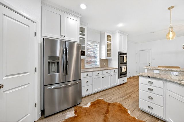 6100 Frio Dr, Midland, TX 79707