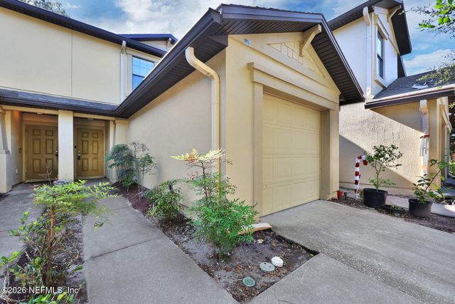 7764 PLAYSCHOOL Lane, Jacksonville, FL 32210