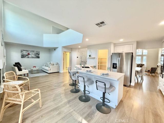 2960 E 20th, Signal Hill, CA 90755