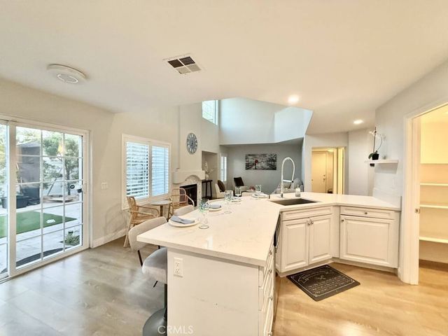 2960 E 20th, Signal Hill, CA 90755