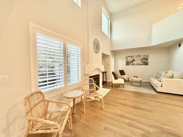 2960 E 20th, Signal Hill, CA 90755