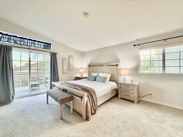 2960 E 20th, Signal Hill, CA 90755