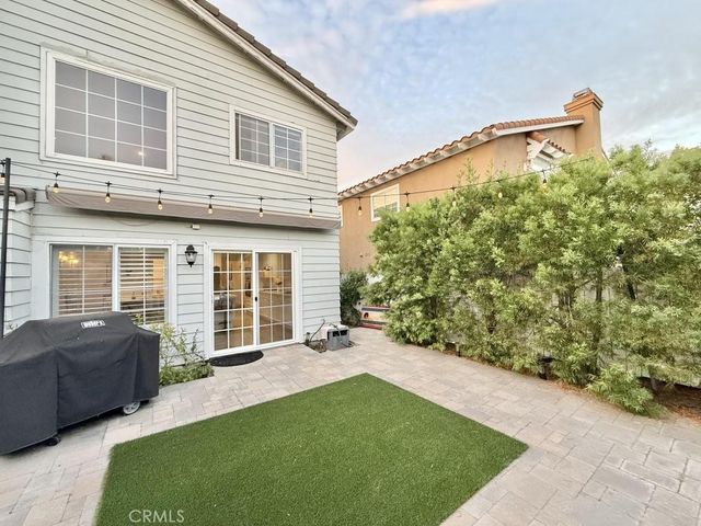 2960 E 20th, Signal Hill, CA 90755