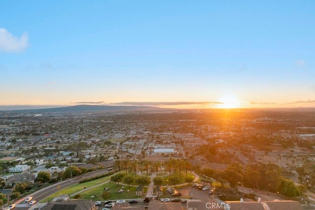 2960 E 20th, Signal Hill, CA 90755