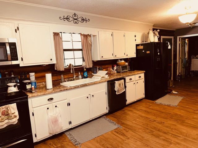 389 Harold Tucker Rd., Purvis, MS 39475