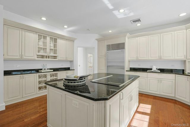 24 North Way, Chappaqua, NY 10514