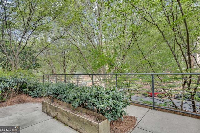 400 Village Parkway NE 202, Atlanta, GA 30306
