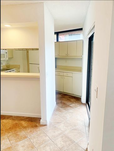 3915 Victoria Drive, West Palm Beach, FL 33406