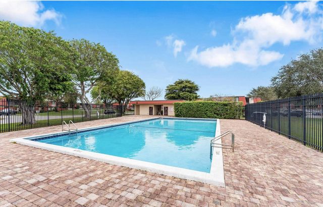 3915 Victoria Drive, West Palm Beach, FL 33406