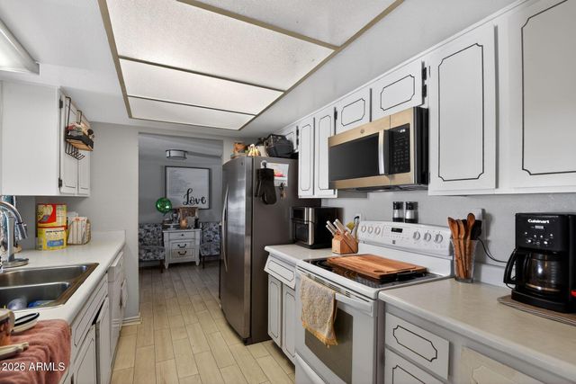 1722 E LA JOLLA Drive, Tempe, AZ 85282