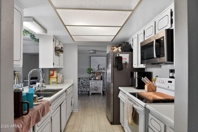 1722 E LA JOLLA Drive, Tempe, AZ 85282