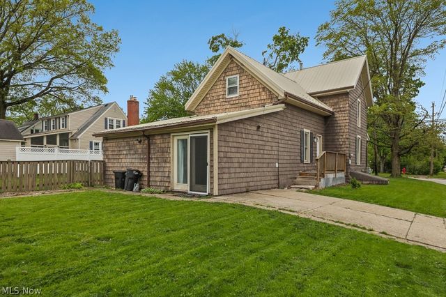560 N Broadway Street, Medina, OH 44256
