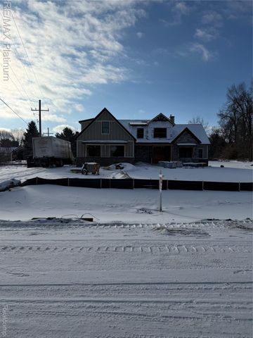 10310 Sweetheart Lane, Brighton Township, MI 48114