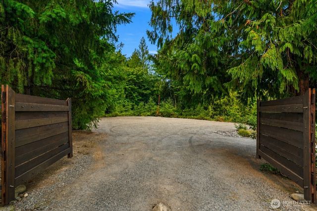 1718 292nd Place NE, Carnation, WA 98014