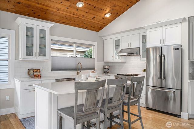 1718 292nd Place NE, Carnation, WA 98014