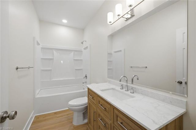 1517 Stone Hill Court, Winston-salem, NC 27105