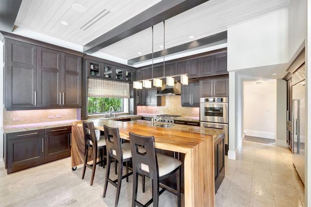 815 Idlewyld Drive, Fort Lauderdale, FL 33301