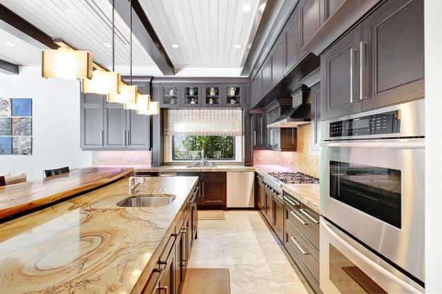 815 Idlewyld Drive, Fort Lauderdale, FL 33301
