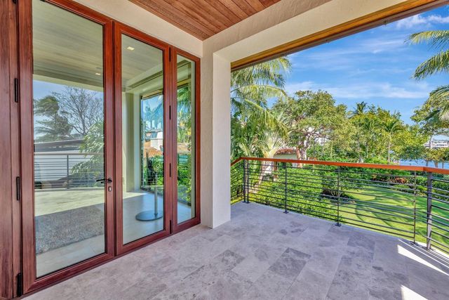 815 Idlewyld Drive, Fort Lauderdale, FL 33301
