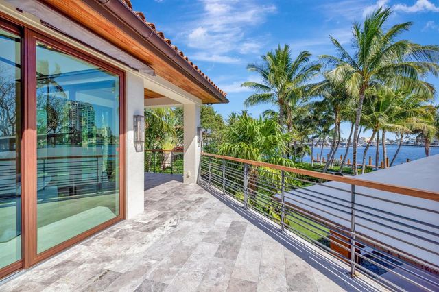 815 Idlewyld Drive, Fort Lauderdale, FL 33301