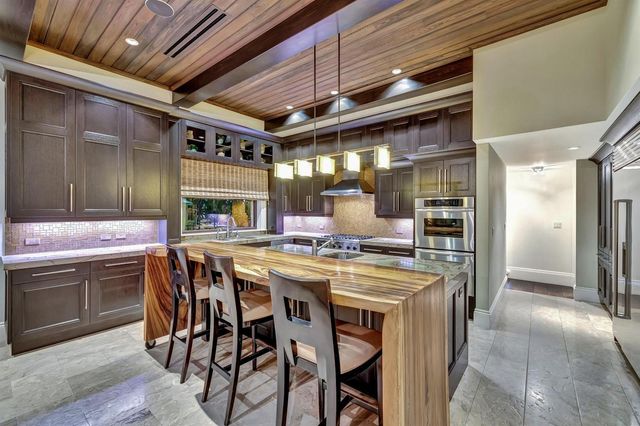 815 Idlewyld Drive, Fort Lauderdale, FL 33301
