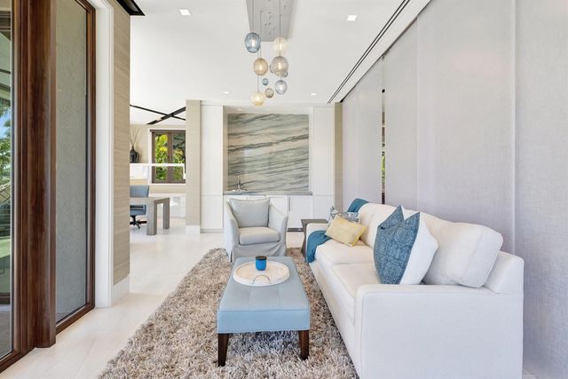 815 Idlewyld Drive, Fort Lauderdale, FL 33301
