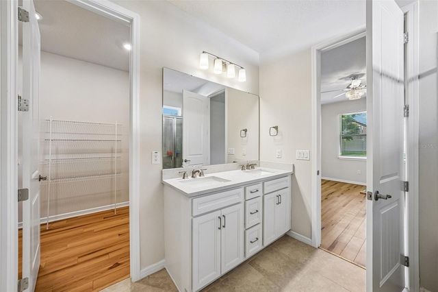 4613 DOVER BLUFF COURT, Valrico, FL 33594