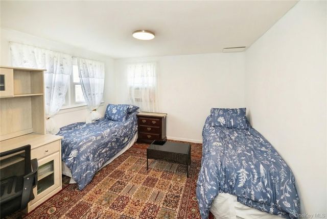 20 Gardenia Lane, Hicksville, NY 11801