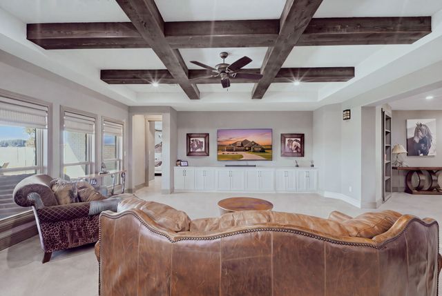 568 Crow Road, Whitesboro, TX 76273