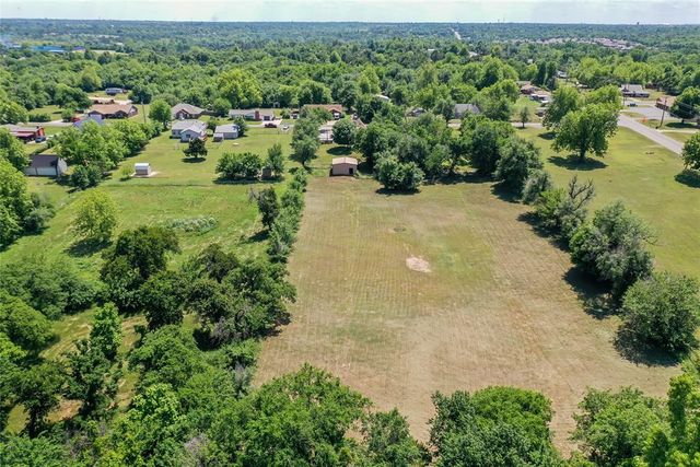 11011 E Draper Avenue, Choctaw, OK 73020