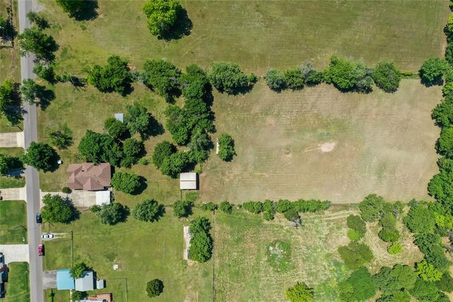 11011 E Draper Avenue, Choctaw, OK 73020