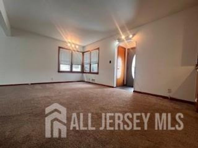 12 Burlew Place, Sayreville, NJ 08859