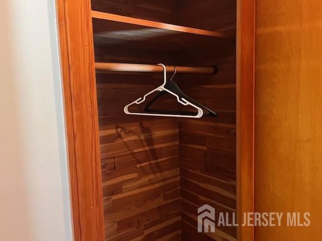 12 Burlew Place, Sayreville, NJ 08859