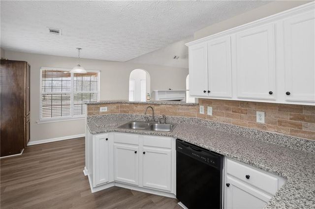 5295 Yellow Pine Drive, Mcdonough, GA 30252