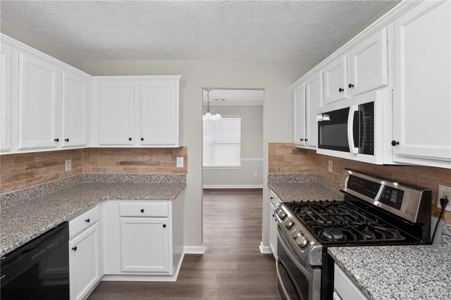 5295 Yellow Pine Drive, Mcdonough, GA 30252