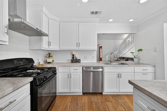 5323 Windsong Trail, Houston, TX 77084