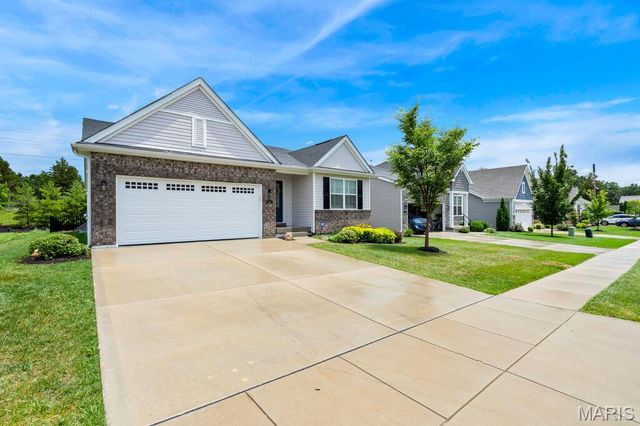 215 Cambium Court, Wentzville, MO 63385