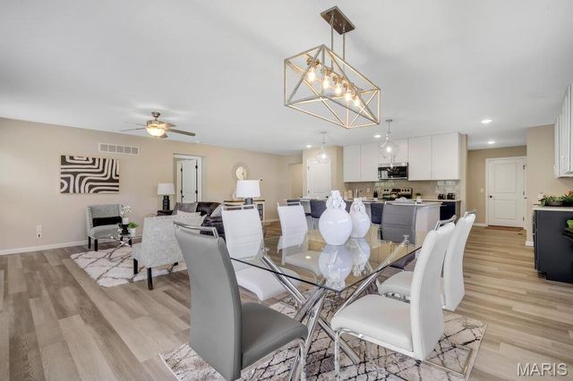 215 Cambium Court, Wentzville, MO 63385