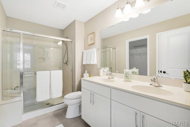 215 Cambium Court, Wentzville, MO 63385