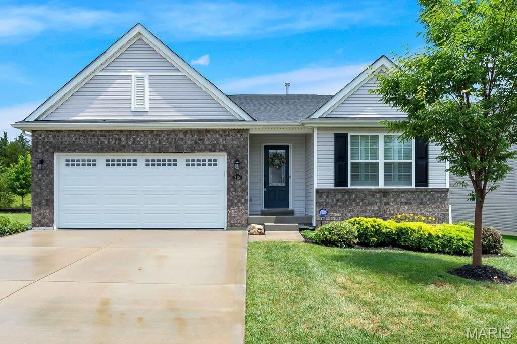 215 Cambium Court, Wentzville, MO 63385